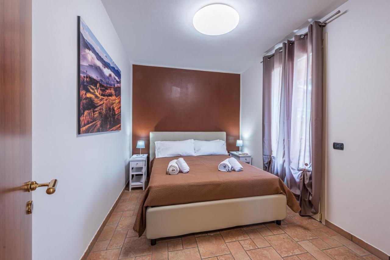 Villa Cornelia , Entire Villa With Private Pool Corneliano d'Alba エクステリア 写真