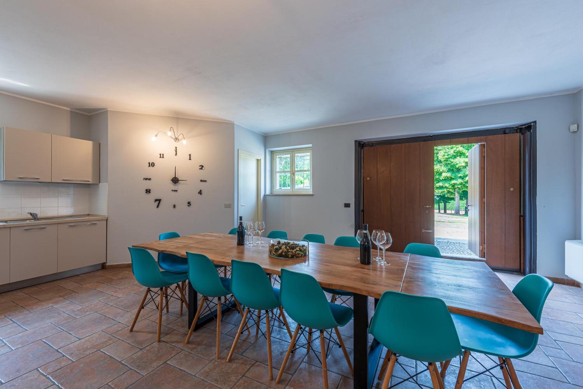 Villa Cornelia , Entire Villa With Private Pool Corneliano d'Alba エクステリア 写真